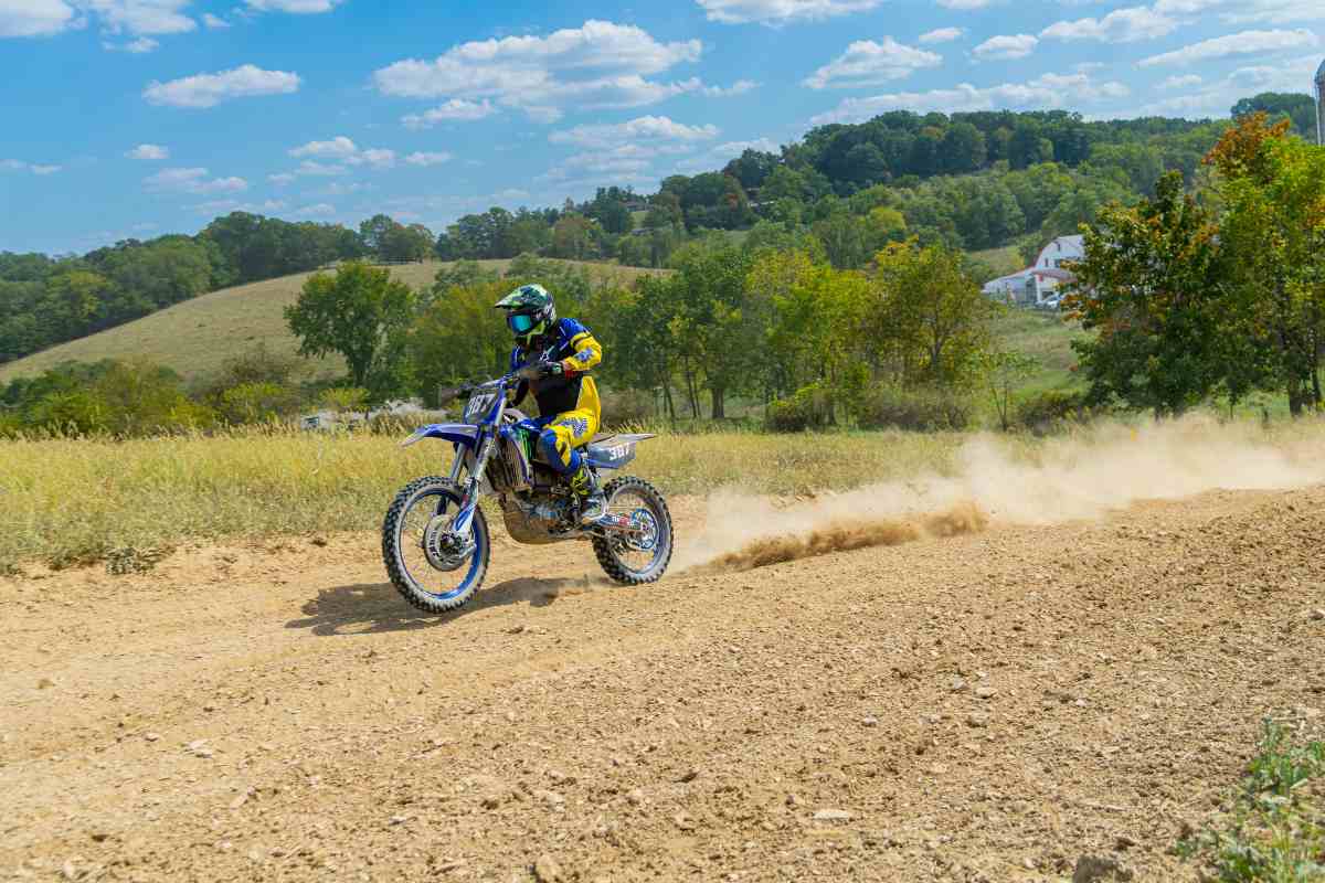 Tot ce trebuie să știi despre &icirc;ntreținerea unei motociclete enduro: ungere, curăţare, verificări şi mentenanţa sezonierăa asasasas,8 - NordicaMoto